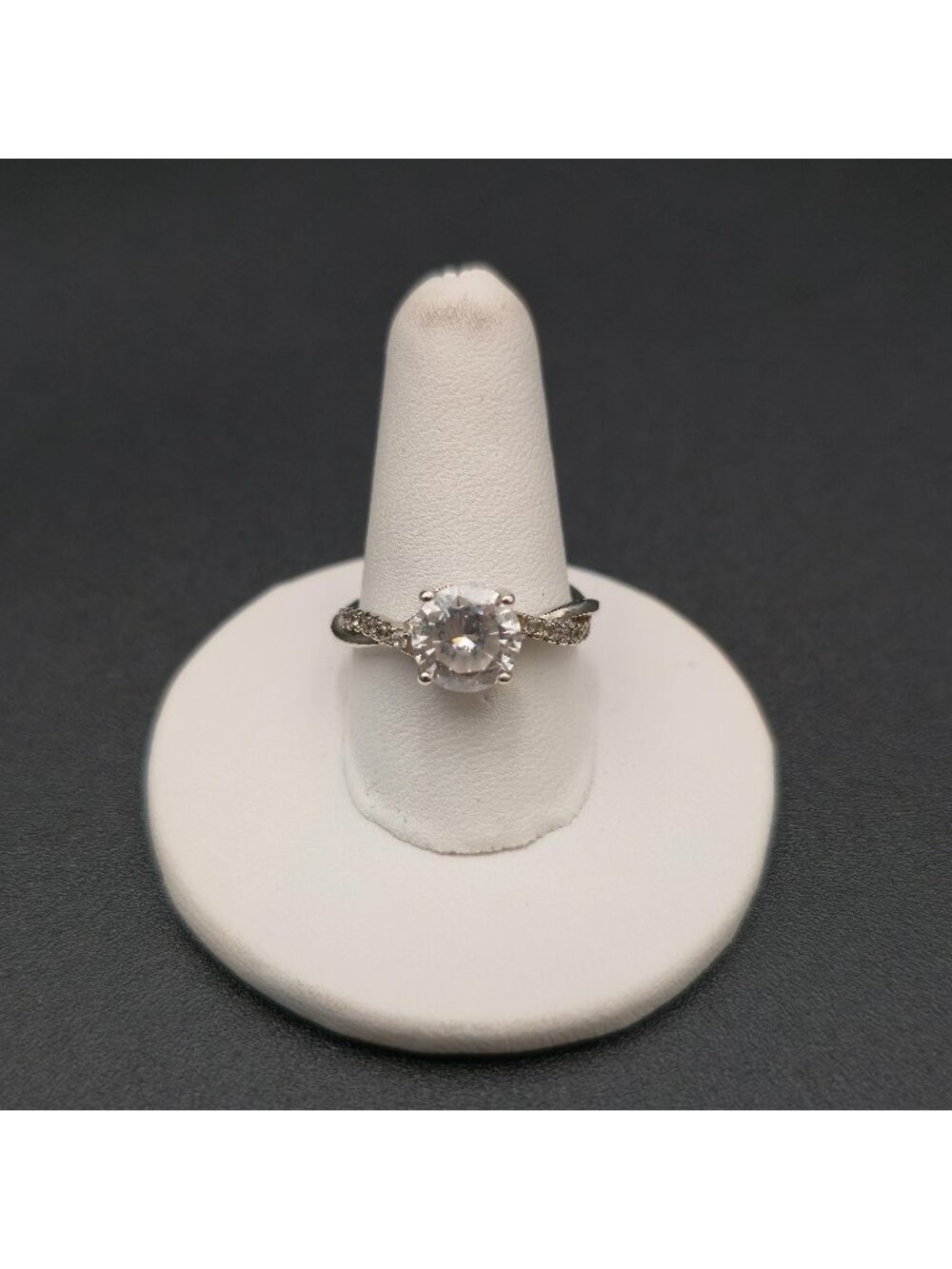 Size 7.75 Sterling Silver Cubic Zirconia Round Solitaire Twisted Ring A8830